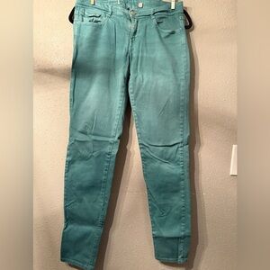 Chic Green Skinny Jeans for Women